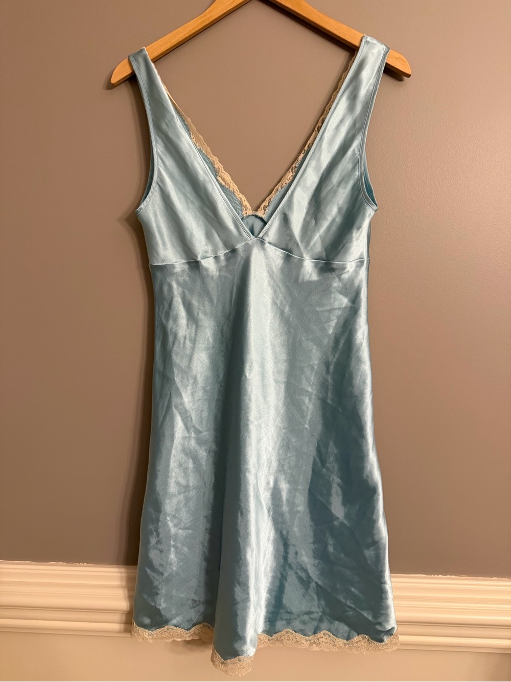 VTG Victoria's Secret Y2K Icy Blue Satin Lace Slip Dress Nightgown M Pristine - Picture 4 of 7